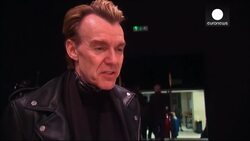 Alexander McQueen returns to London catwalk News Clip