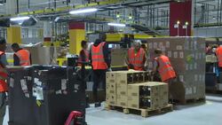 CLEAN : FILE: Amazon threatens to halt key French centres after court ruling News Clip