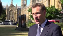 'Keir Starmer's words mean absolutely nothing' says Philp News Clip
