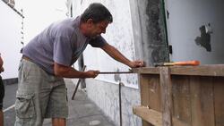 Azores residents brace for Hurricane Lorenzo Instructional Video