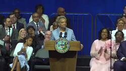 Chicago's new mayor vows to stop gun violence Instructional Video