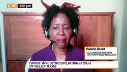 AllianceBernstein's Valerie Grant on Investing News Clip