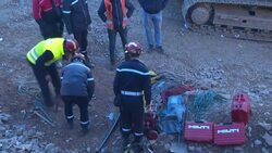 CLEAN : Daybreak in Morocco as rescuers rush to save boy trapped in well News Clip