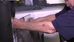 Armed with affection, Boston's ‘octopus whisperer’ Instructional Video