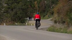 CLEAN : Snow but no skiers: Bariloche empty as tourism halts over pandemic News Clip