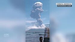 Thousands flee after volcano erupts in Indonesia News Clip