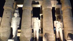 Egypt, Luxor - Temple of Luxor - Couertyard of Ramesses II Stock Footage