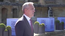 Jens Stoltenberg and Olaf Scholz arrive at EPC summit News Clip