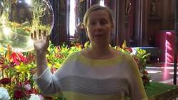 Brussels' Grand Place blooming with international flowers News Clip