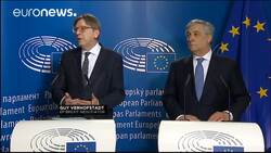 Farage slams EU leaders as ‘gangsters’ over Brexit News Clip