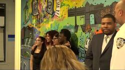 Bronx high school students, NYPD collaborate to create 48th Precinct's newest mural News Clip