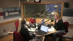 This Windsor woman's one-person show is all about being a mom News Clip