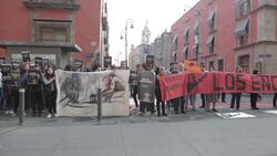 Mexican women decry detention of migrant children Instructional Video