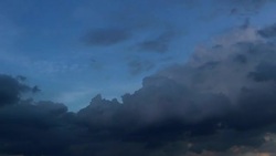 Dramatic atmosphere Time lapse footage video clip of beautiful sunset sky and clouds. Stock Footage