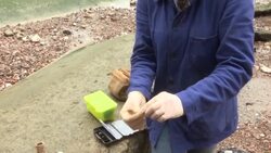 CLEAN : Mudlarks unearth the past on London's riverbanks News Clip