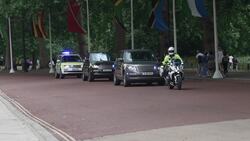 Sir Kier Starmer returns to Downing Street after PMQ's News Clip