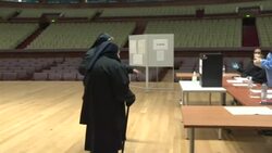 CLEAN : Last voters cast their ballots in Portuguese general elections News Clip