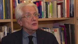 CLEAN : Political scientist early analysis on French presidential campaign News Clip