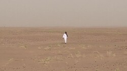 CLEAN : In Moroccan desert meteorite hunters seek to strike it rich News Clip