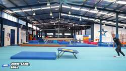 Elementary gymnastics - Mini tramp - 11 jump land roll Instructional Video