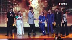 Did Karan Johar shout at Samantha Ruth Prabhu for touching his feet on stage? WATCH News Clip