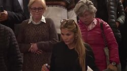 CLEAN : Interim president-in-waiting speaks outside Bolivia congress News Clip