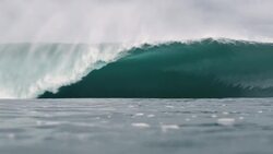 Oahu Photographer Brent Bielmann Explores Pipeline Above—and Below—the Surface Instructional Video