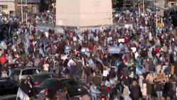 CLEAN : Argentines protest against government measures amid pandemic News Clip