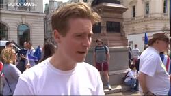 Thousands take to London's streets demanding final say on Brexit News Clip