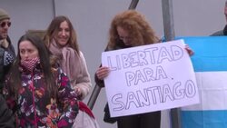 CLEAN : Supporters call on Iran to release Spanish football fan News Clip