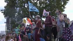 Arrests made during second day of Extinction Rebellion protests in London News Clip