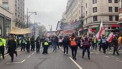Hundreds march through central London to express solidarity with Palestine News Clip