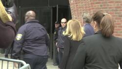 Huffman arrives to plead guilty in college scam Instructional Video