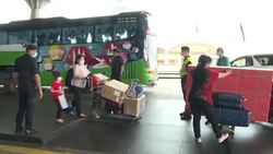 CLEAN : N. Korean diplomats in Malaysia arrive at airport, prepare to fly home News Clip
