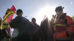 CLEAN : Tensions during anti-pension reform march in Versailles during Macron summit News Clip