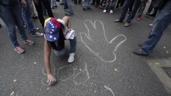 VOICED : Venezuela: protestas tras muerte de estud News Clip
