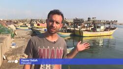 VOICED : Israel prohíbe la pesca en Gaza en represalia a disparos de cohetes y globos incendiarios News Clip