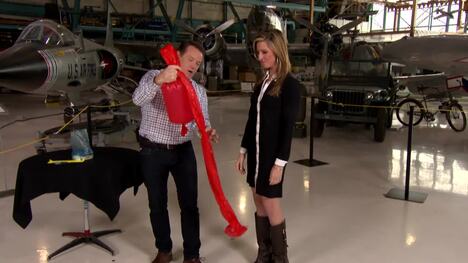DIY SCI - BERNOULLI'S PRINCIPLE - INFLATING BAG EXPERIMENT