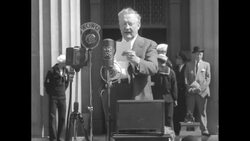Statue of young Abraham Lincoln unveiled in Fort Wayne, Indiana, 1932 News Clip