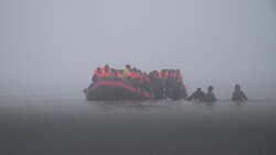 Another migrant re-enters UK by small boat after being removed to France
 News Clip