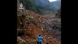 China Eastern plane carrying 132 crashes in Guangxi province News Clip