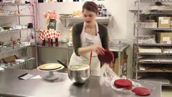 How to Decorate a Cake with Buttercream Icing Instructional Video