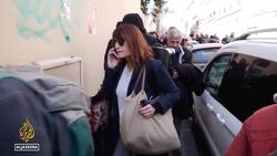 Several people trapped after building collapses in Marseilles News Clip