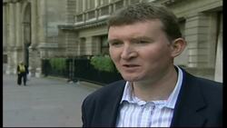 Exploring Technology in London's Financial District: The City's Wireless Network and Surveillance System Instructional Video