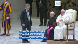 Pope Francis warns that excessive scrolling causes 'brain rot' News Clip