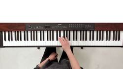 How to Play a Major Pentatonic Scale in C Sharp / D Flat Instructional Video