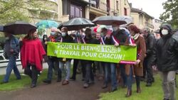 CLEAN : French far-left presidential candidate Mélenchon holds first rally News Clip