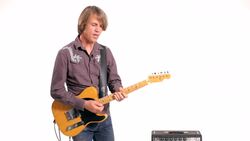 How to Use Amp Effects & Pedals in Country Guitar Instructional Video