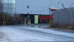 XR protestors blockade Amazon warehouse in Doncaster News Clip