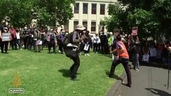 Australians protest as Omicron variant spreads News Clip